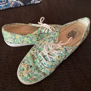 Vans shoes size 10.5